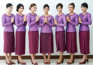Những tiếp viên xinh đẹp của hãng hàng không Cambodia Angkor Air