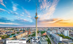 Nếu có cơ hội,bạn đừng quên khám phá thành phố Berlin từ trên tháp truyền hình này