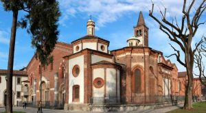 Sant’Eustorgio là nhà thờ đáng để tham quan nhất ở Milan