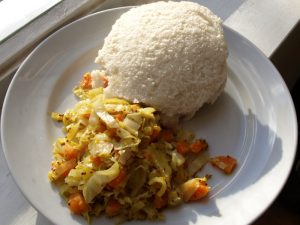 Ugali là món bột ngô trộn bột nhão được nhiều người dân sử dụng trong bữa ăn hằng ngày
