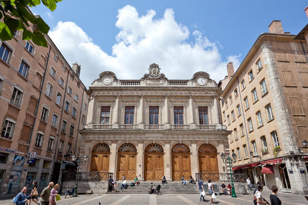 Quảng trường Place des Terreaux có vai trò quan trọng trong lịch sử Lyon